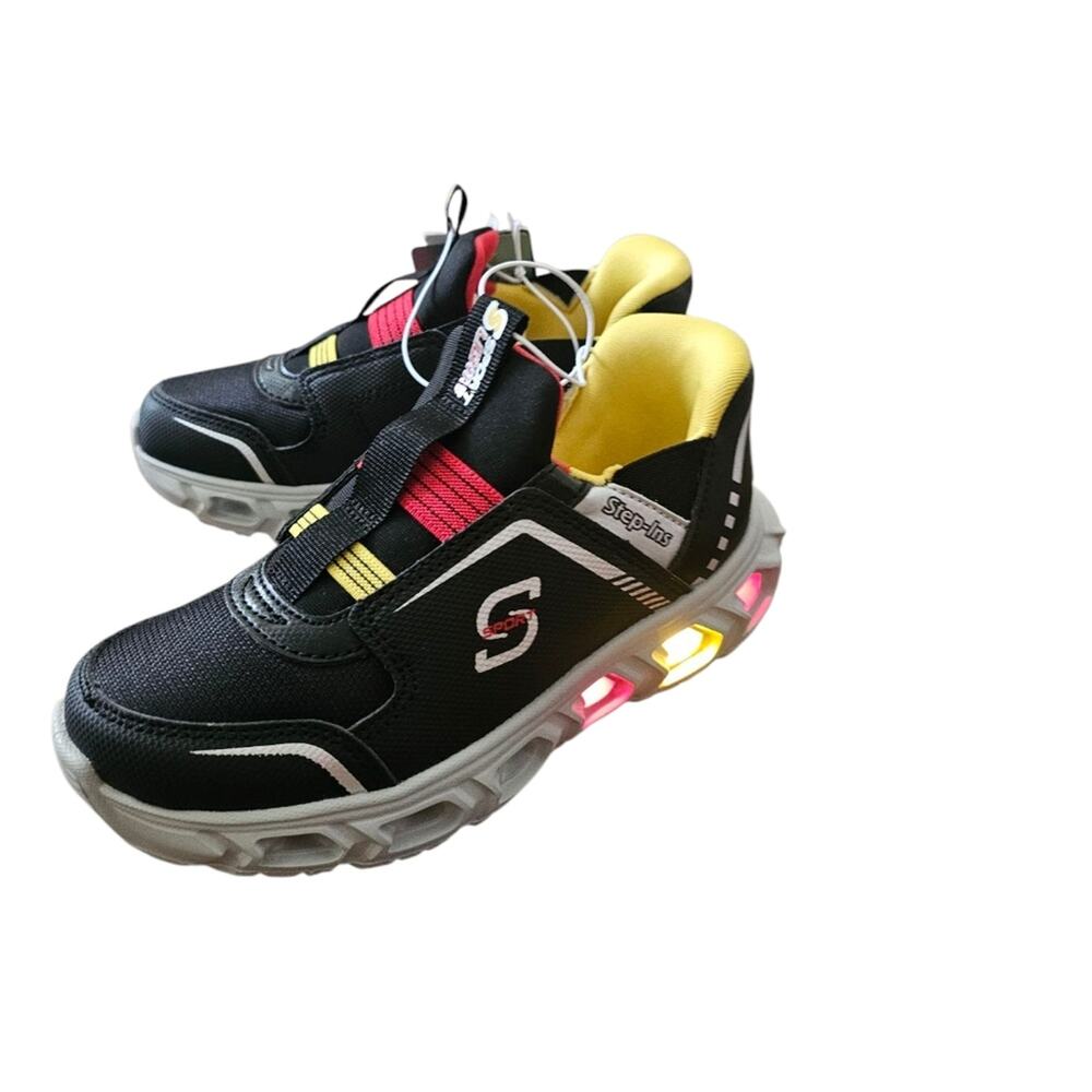 Skechers Kids' Black and Yellow Light-Up Sneakers 12 Toddler